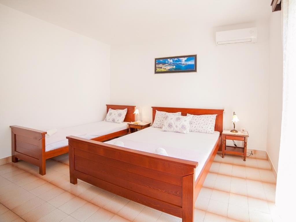 Rooms Garden Petrovac Ruang foto